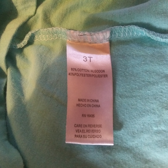 Two t-shirts size 3T - Picture 12 of 12